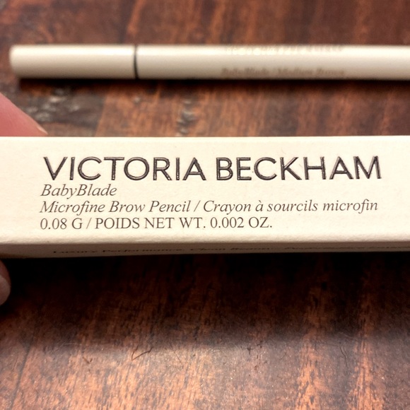 Victoria Beckham • NIB BabyBlade Eyebrow pencil • Shade: Medium Brown - Picture 4 of 7